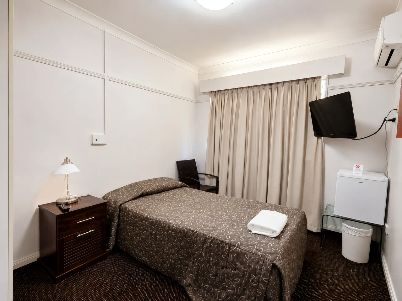 standard single room